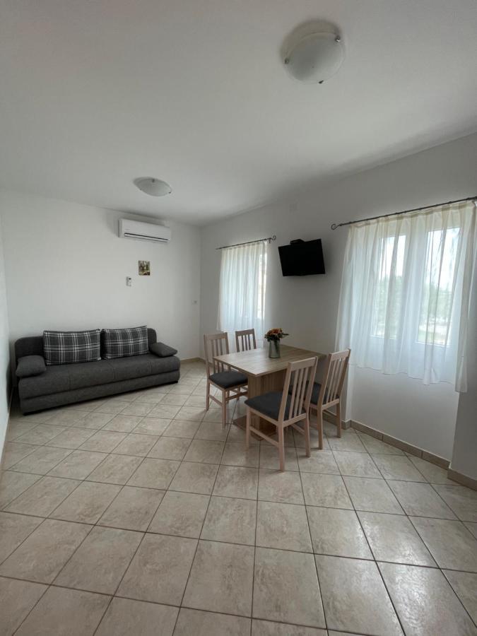 Accordi Lontani Apartment Nerezine Luaran gambar